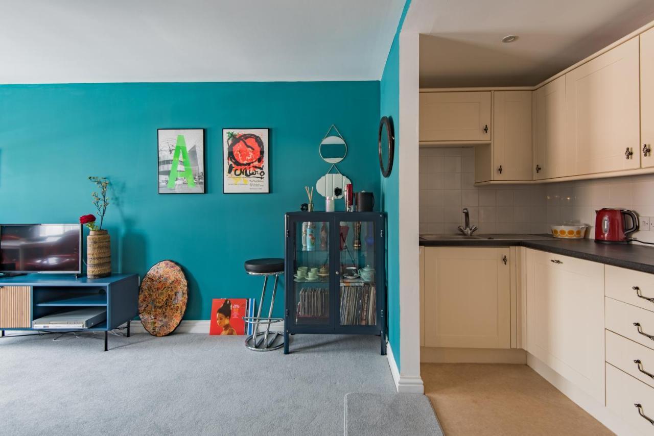 Blackhorse Loft - Spacious Apartment By The Sea Дил Экстерьер фото